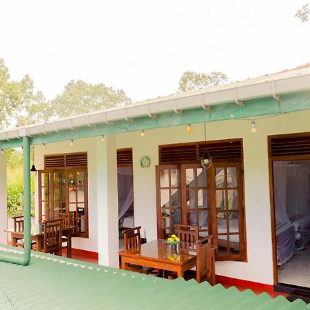 Samiru Guest Inn Ела Екстериор снимка