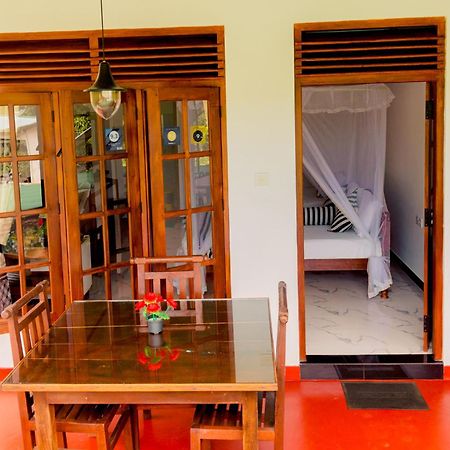 Samiru Guest Inn Ела Екстериор снимка