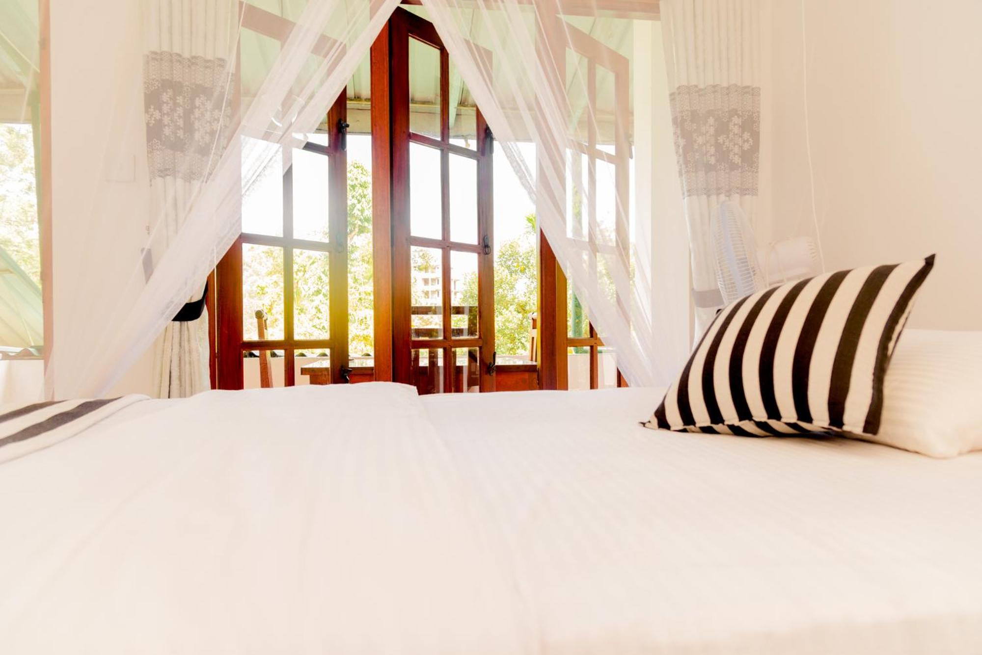 Samiru Guest Inn Ела Екстериор снимка