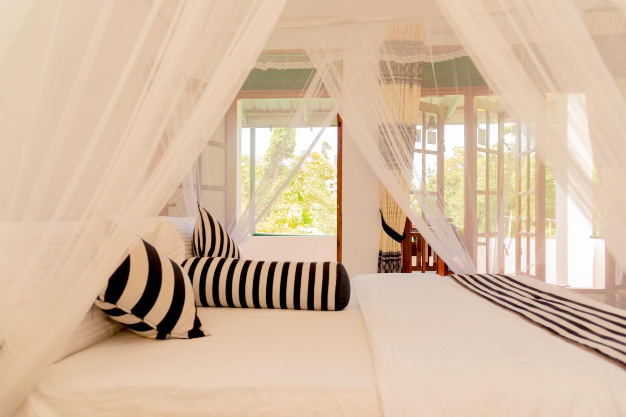 Samiru Guest Inn Ела Екстериор снимка