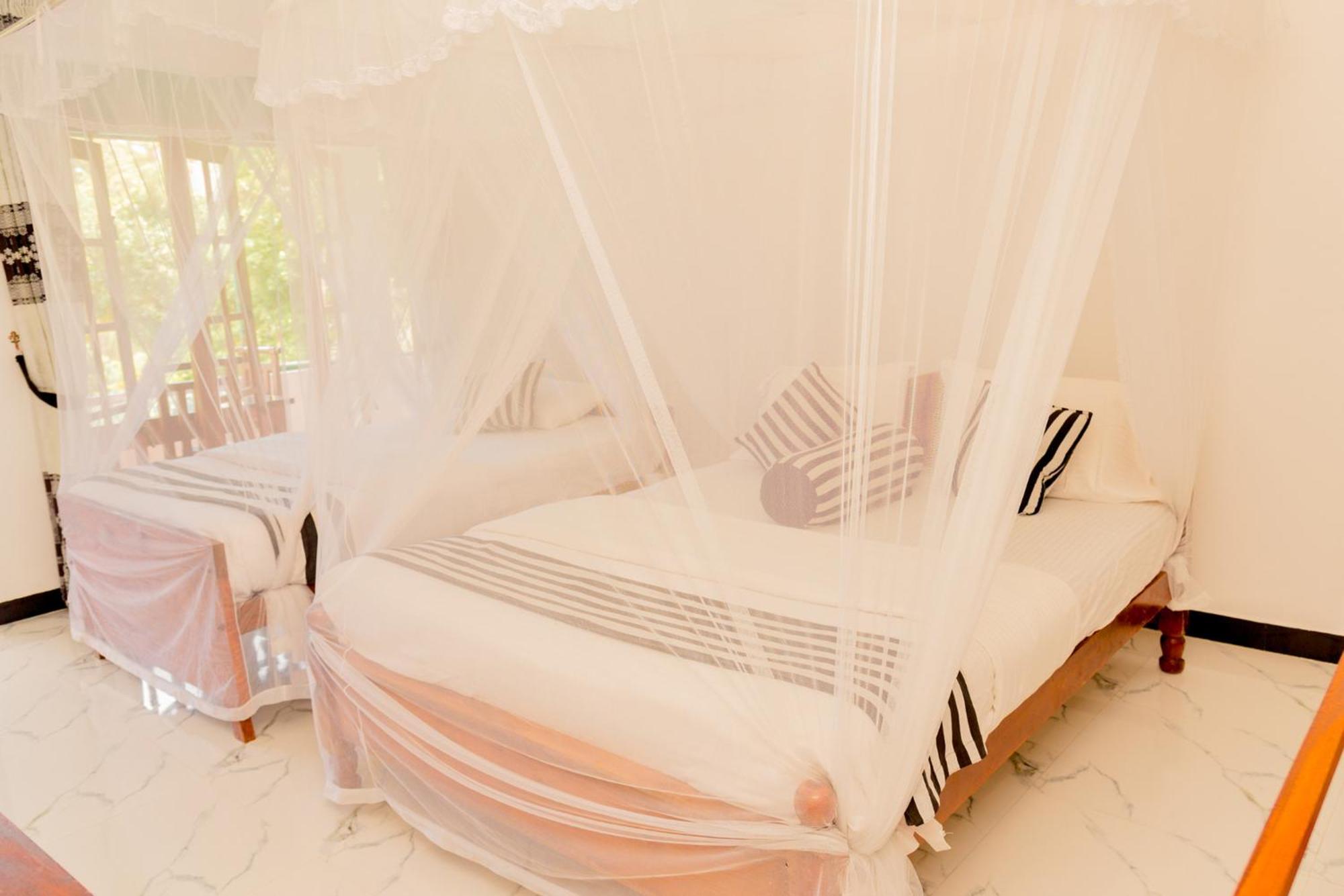 Samiru Guest Inn Ела Екстериор снимка